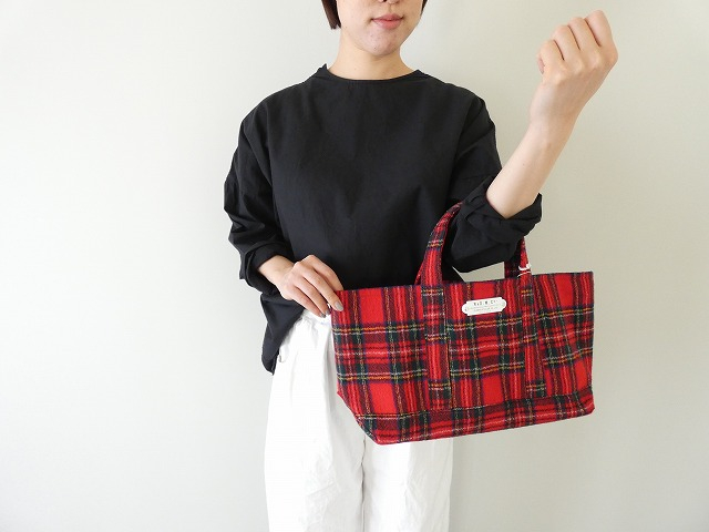 R&D.M.Co-(オールドマンズテーラー) WOOL TARTAN CHECK TOTE BAG Ssizeの商品画像1