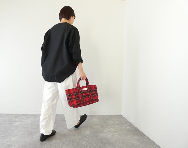 R&D.M.Co-(オールドマンズテーラー) WOOL TARTAN CHECK TOTE BAG Ssizeの商品画像6