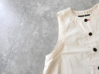 NATURAL LAUNDRY(ナチュラルランドリー) ウォッシュドツイルヘムノッチVベストの商品画像35