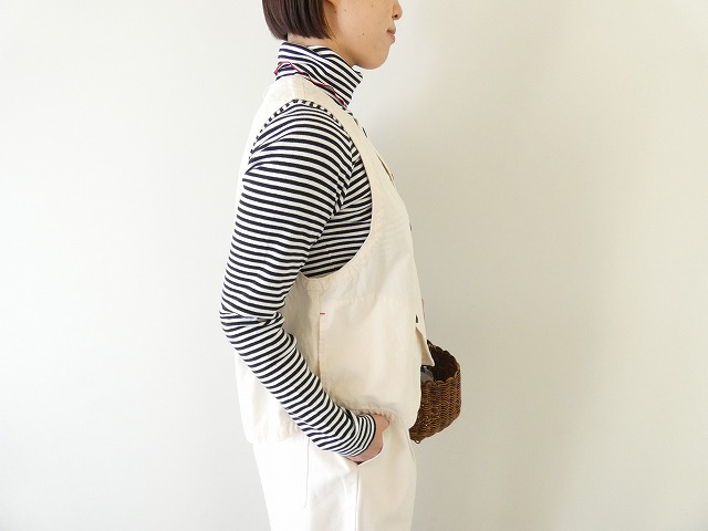 NATURAL LAUNDRY(ナチュラルランドリー) ウォッシュドツイルヘムノッチVベストの商品画像4