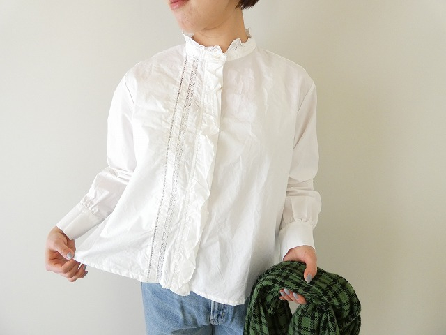 MidiUmi(ミディウミ) フロントフリルレースシャツの商品画像1