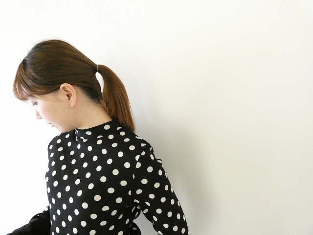 CHILD WOMAN(チャイルドウーマン) フライスドットプリントハイネック長袖の商品画像1