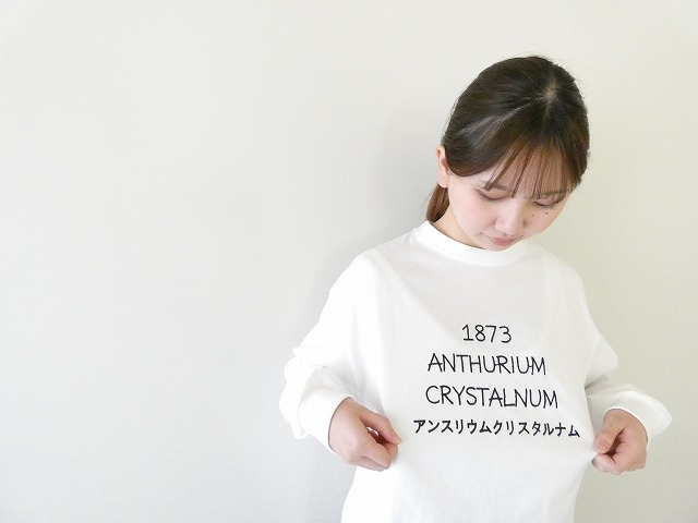 yuni(ユニ イズ ライク ア フラワー トゥー ミー) ANTHURIUMエンブロイダリーロングスリーブTの商品画像1