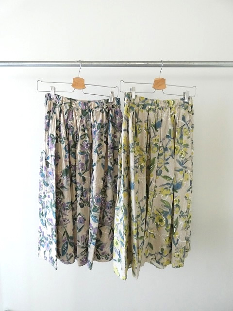 ina(イナ) 綿麻シーチングプリントタックスカートの商品画像10