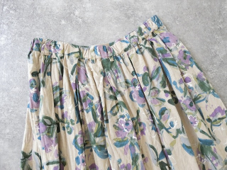 ina(イナ) 綿麻シーチングプリントタックスカートの商品画像37