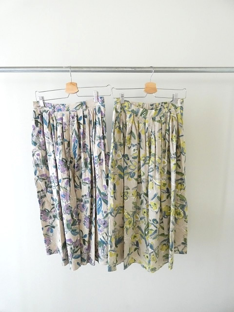 ina(イナ) 綿麻シーチングプリントタックスカートの商品画像9