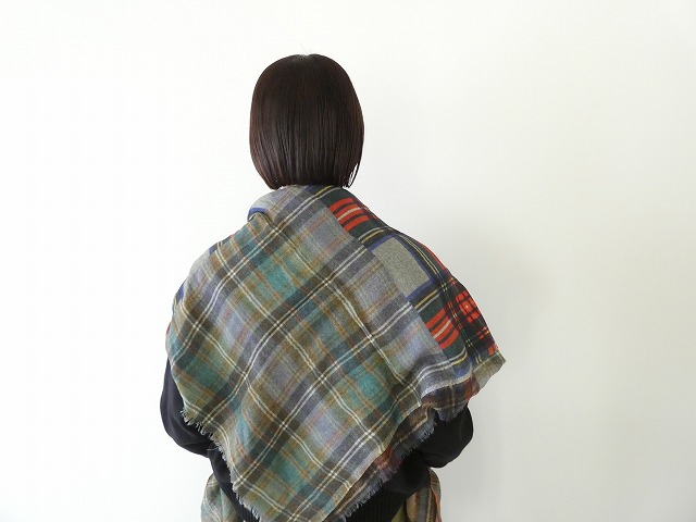 Glen Prince(グレンプリンス) ウール薄手チェックストールの商品画像2