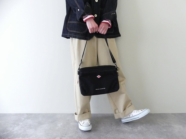 DANTON(ダントン) PALAIS GARNIER　コーデュラナイロンサコッシュの商品画像1