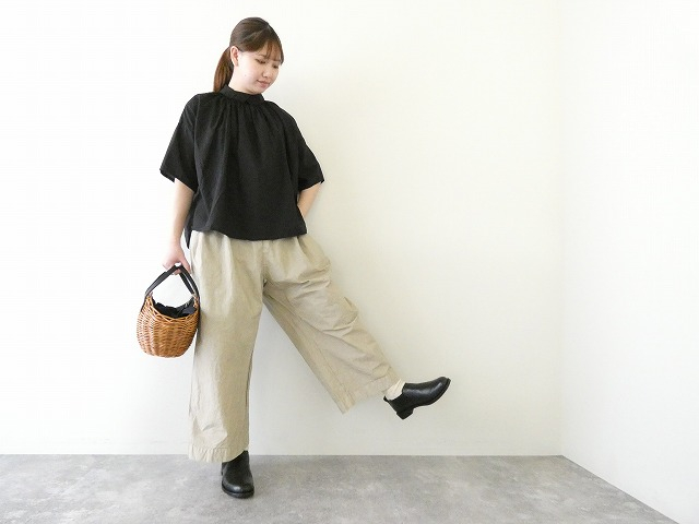 Veritecoeur(ヴェリテクール) テーパードタックガーメントダイパンツの商品画像1