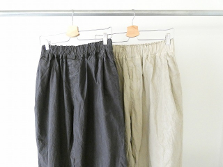 Veritecoeur(ヴェリテクール) テーパードタックガーメントダイパンツの商品画像16