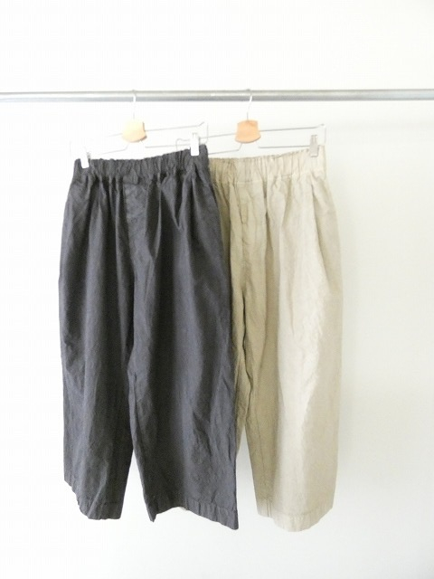 Veritecoeur(ヴェリテクール) テーパードタックガーメントダイパンツの商品画像3