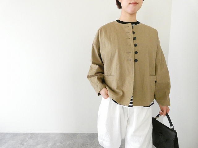 ina(イナ) 綿麻ベビーキャンバスクルーネック袖口タックジャケットの商品画像4