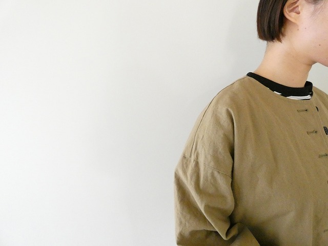 ina(イナ) 綿麻ベビーキャンバスクルーネック袖口タックジャケットの商品画像5