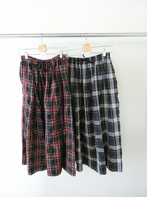 ina(イナ) サッカータータンチェック紐付き三段ゴムスカートの商品画像3