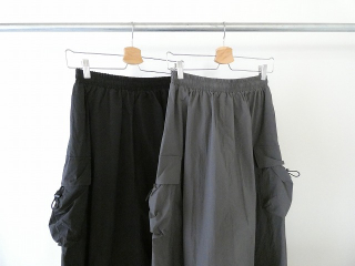 SOUFFLE 軽量ストレッチナイロンミリタリーフレアースカートの商品画像18