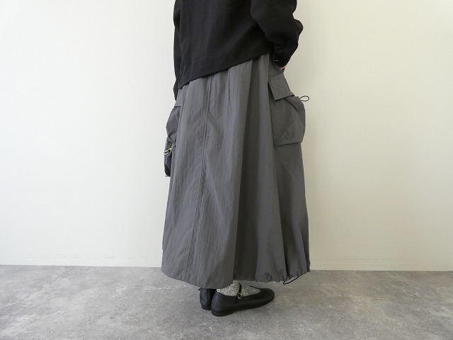 SOUFFLE 軽量ストレッチナイロンミリタリーフレアースカートの商品画像9