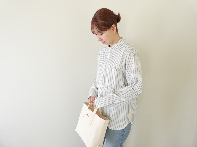 NATURAL LAUNDRY(ナチュラルランドリー) コットンリネンシャンブレーガチャポケシャツの商品画像2