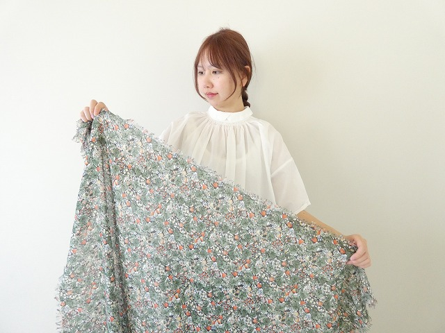 R&D.M.Co-(オールドマンズテーラー) WILD BERRY FIELD GAUZE SHAWLの商品画像3