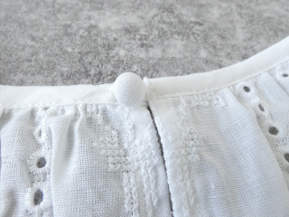 qiri(キリ) グローエンブロイダリーギャザースリーブブラウスの商品画像26