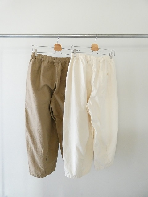 prit(プリット) コットンリネンバックサテン裾ダーツベイカーパンツの商品画像10