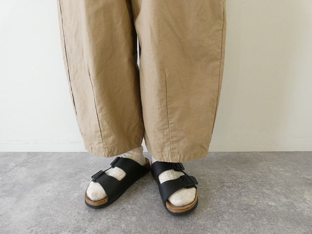 prit(プリット) コットンリネンバックサテン裾ダーツベイカーパンツの商品画像5