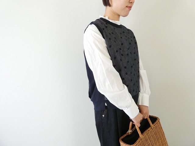prit(プリット) 強撚引き揃え天竺リネンコットンランダムドット刺繍切替プルオーバーベストの商品画像1