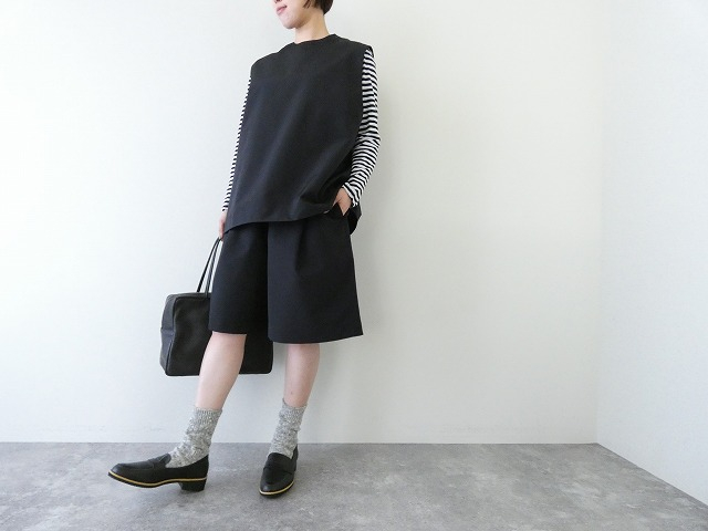 Veritecoeur(ヴェリテクール) ユニセックスウェザーベストの商品画像1