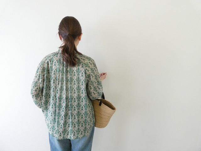 NOMBRE IMPAIR(ノンブルアンペール) シアーアラベスクプリントピンタックブラウスの商品画像4