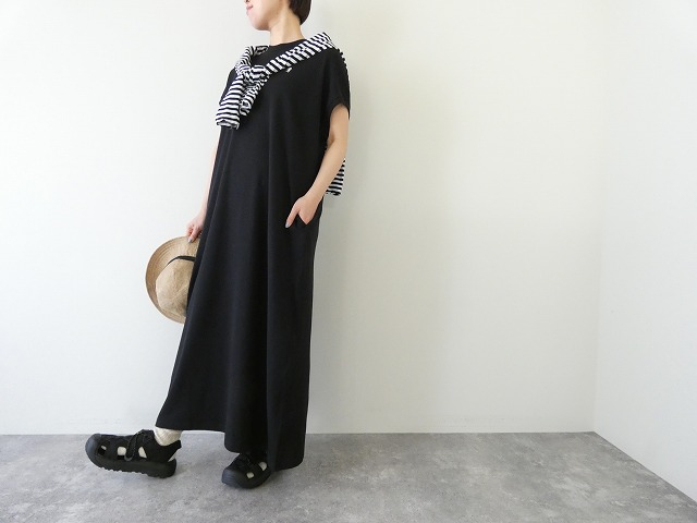 Gymphlex(ジムフレックス) INTER LOCKクルーネックスリーブレスドレスの商品画像2