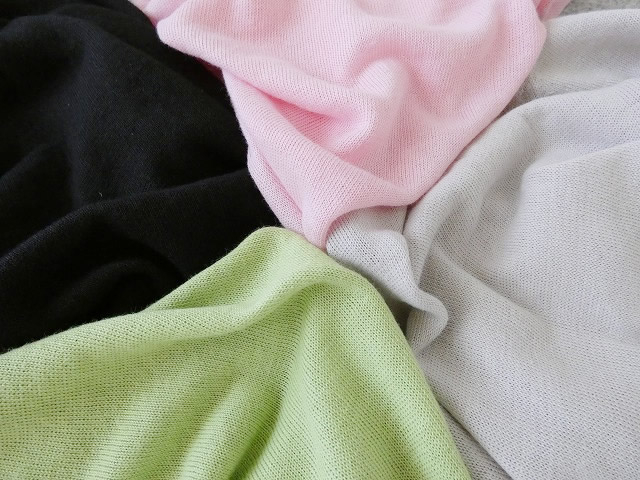 mao made(マオメイド) リネンUVカットいつものクルーネックカーディガンの商品画像12