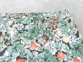 R&D.M.Co-(オールドマンズテーラー) WILD BERRY FIELD LAWN BANDANAの商品画像24