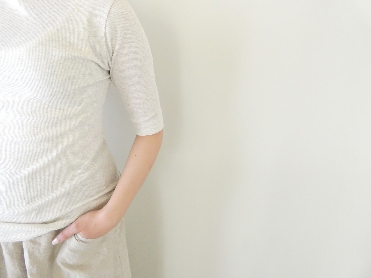 homspun(ホームスパン) 丸胴テレコ5分袖タートルプルオーバーの商品画像3