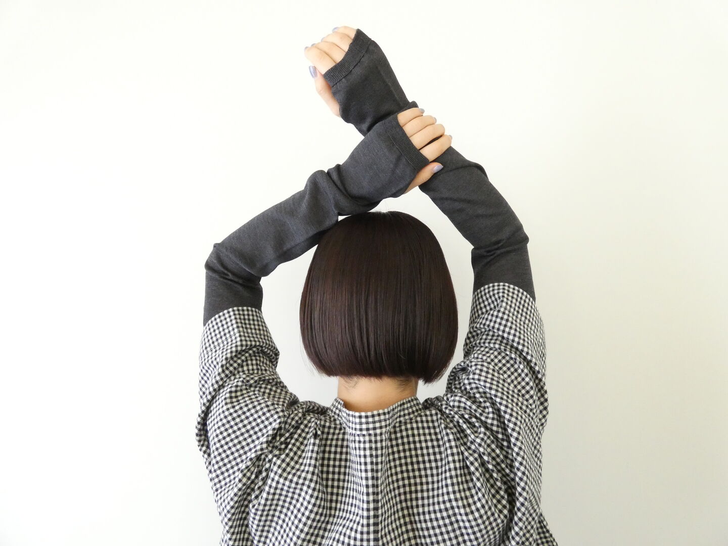 yahae(ヤハエ) シルクUVケアアームカバーの商品画像1