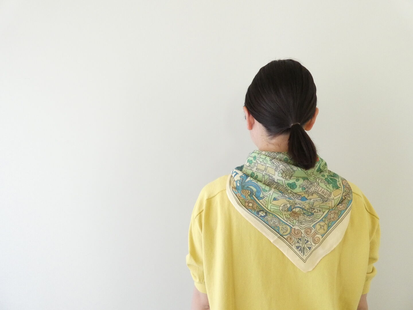 The Bagmati(バグマティ) ロンドンのスカーフの商品画像1