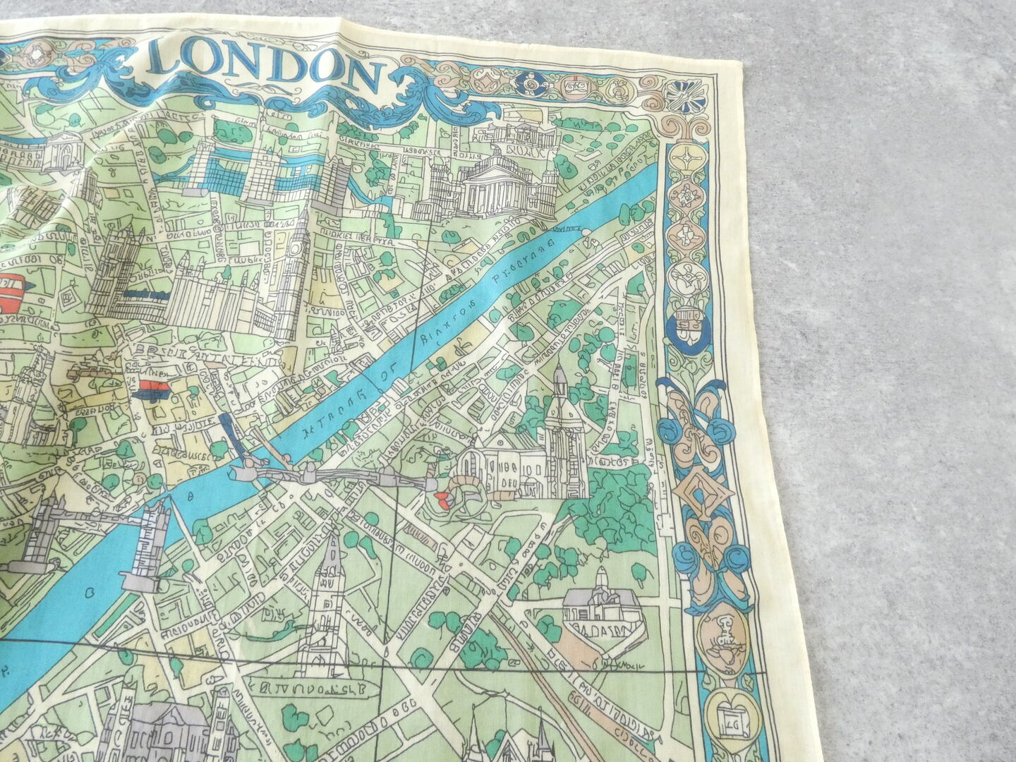 The Bagmati(バグマティ) ロンドンのスカーフの商品画像23