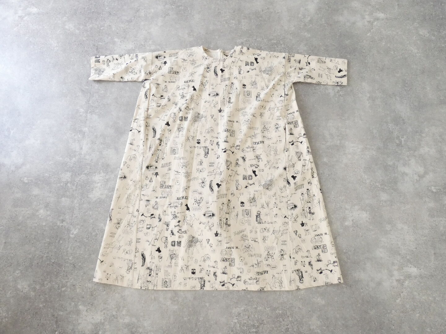 R&D.M.Co-(オールドマンズテーラー) GRAFFITI PULLOVER DRESS の商品画像1