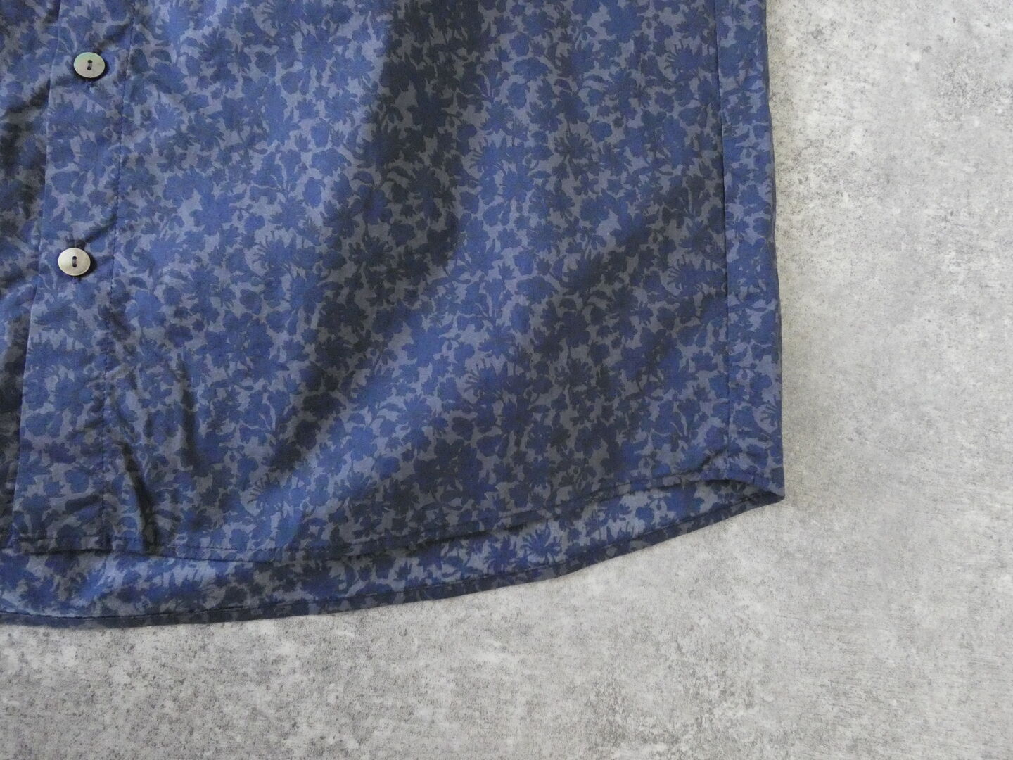 prit(プリット) 80/1ローンボタニカルプリントスリーブレススタンドカラーシャツの商品画像46