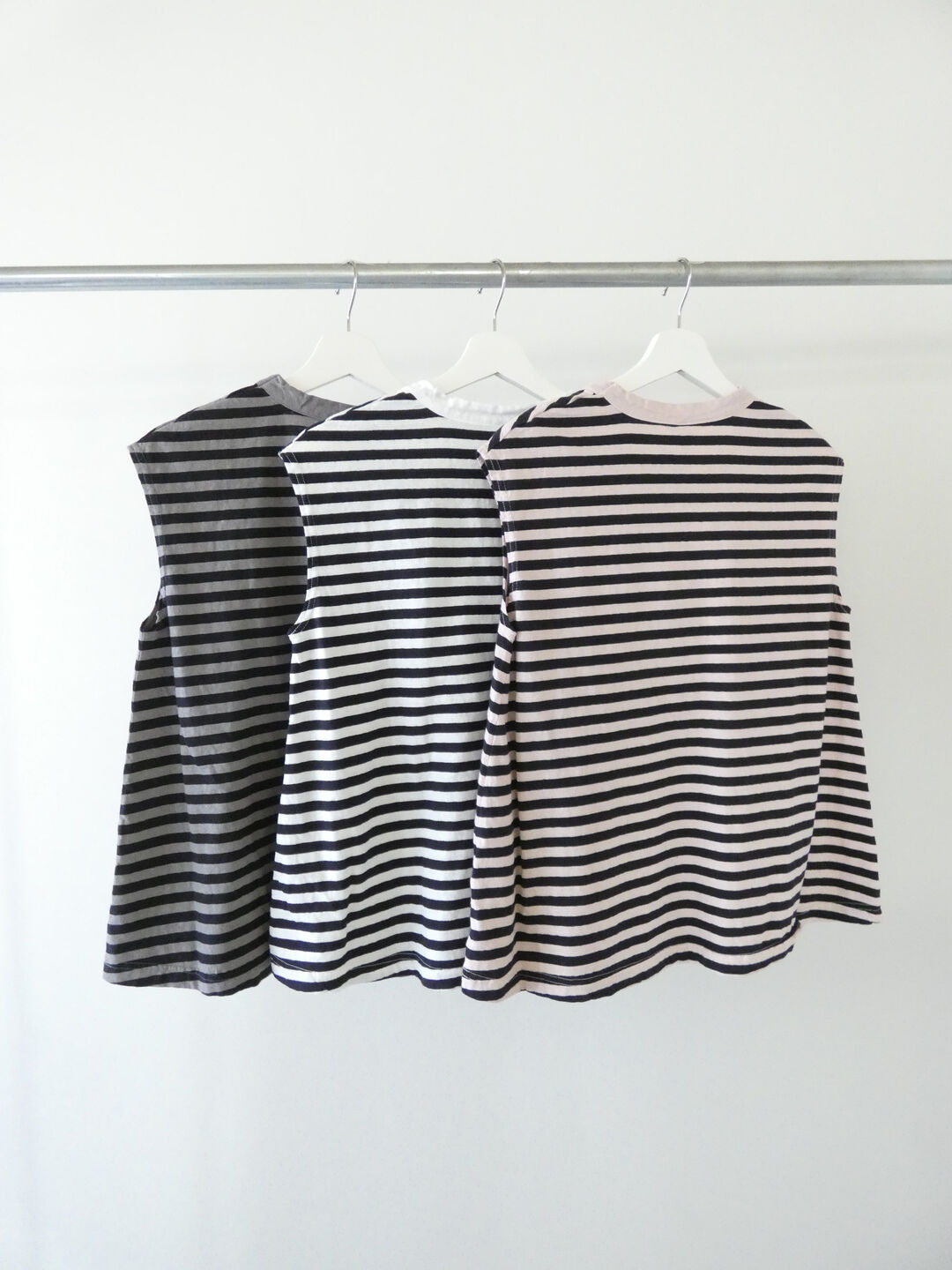 prit(プリット) 30/1リサイクルムラ糸天竺ボーダーノースリーブフレアプルオーバーの商品画像11