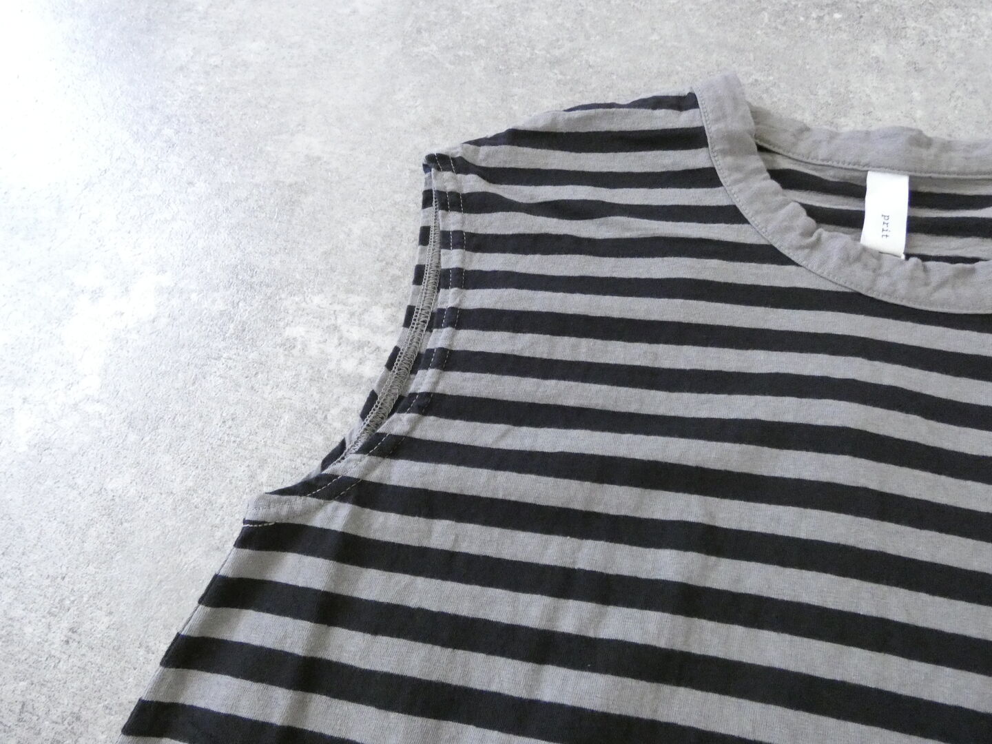 prit(プリット) 30/1リサイクルムラ糸天竺ボーダーノースリーブフレアプルオーバーの商品画像45