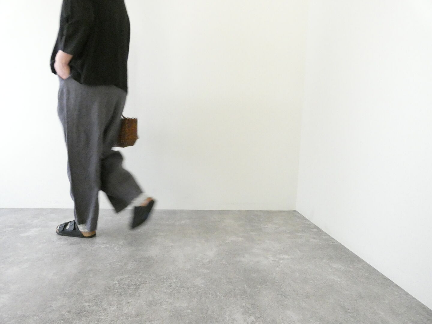 TRAVAIL MANUEL(トラバイユマニュアル) フレンチリネンツイル2タックトラウザーズの商品画像7