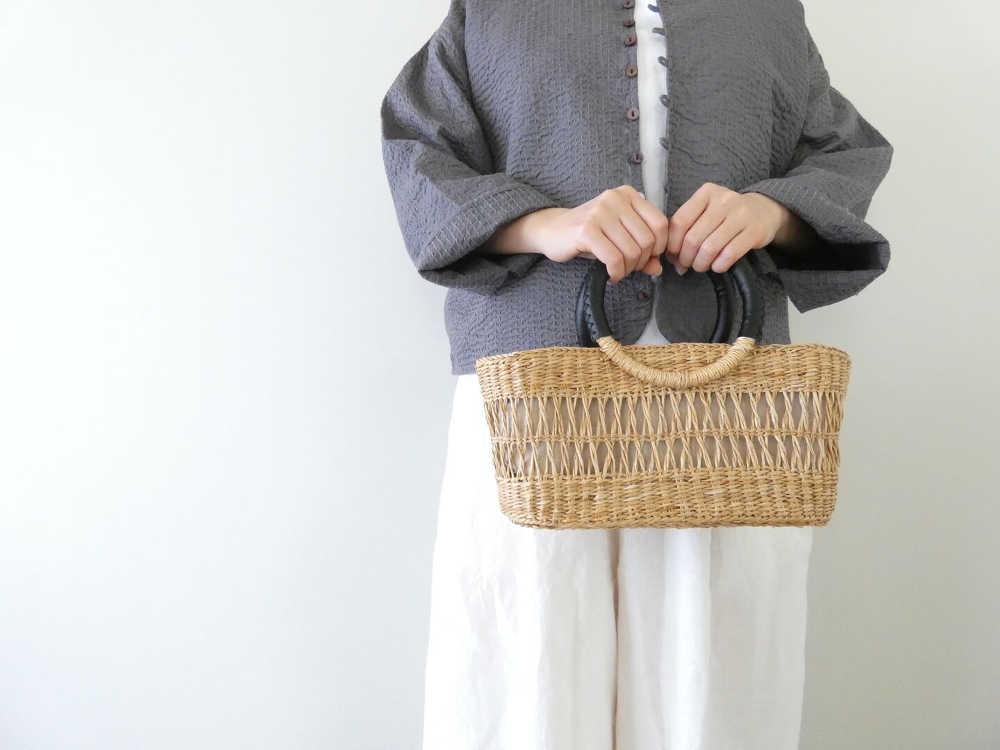 shs 透かし編みのシーグラス ラウンドハンドルバッグの商品画像1