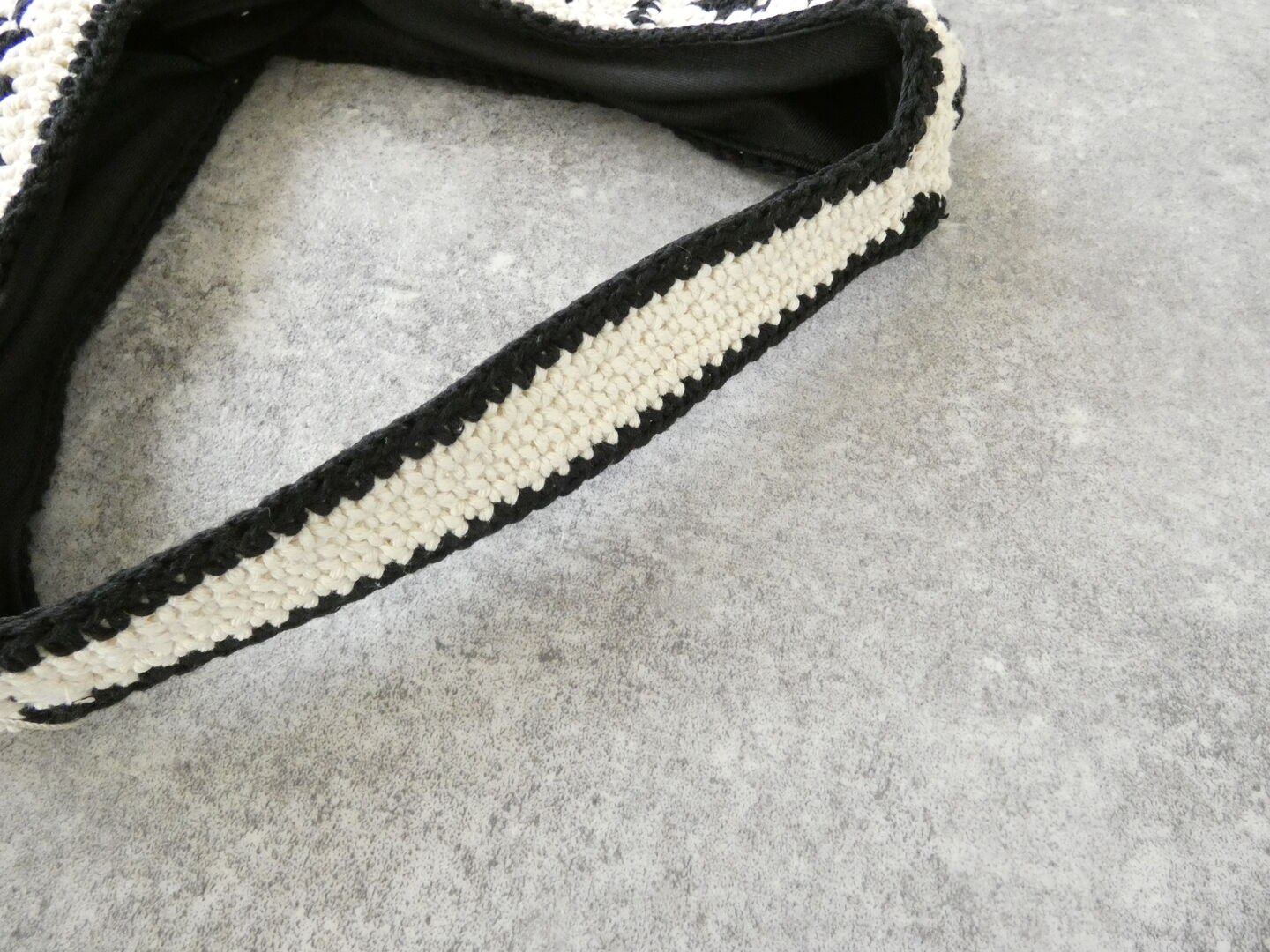 shs シンプルな装いを引き立てる モチーフ編みのワンハンドルバッグの商品画像47