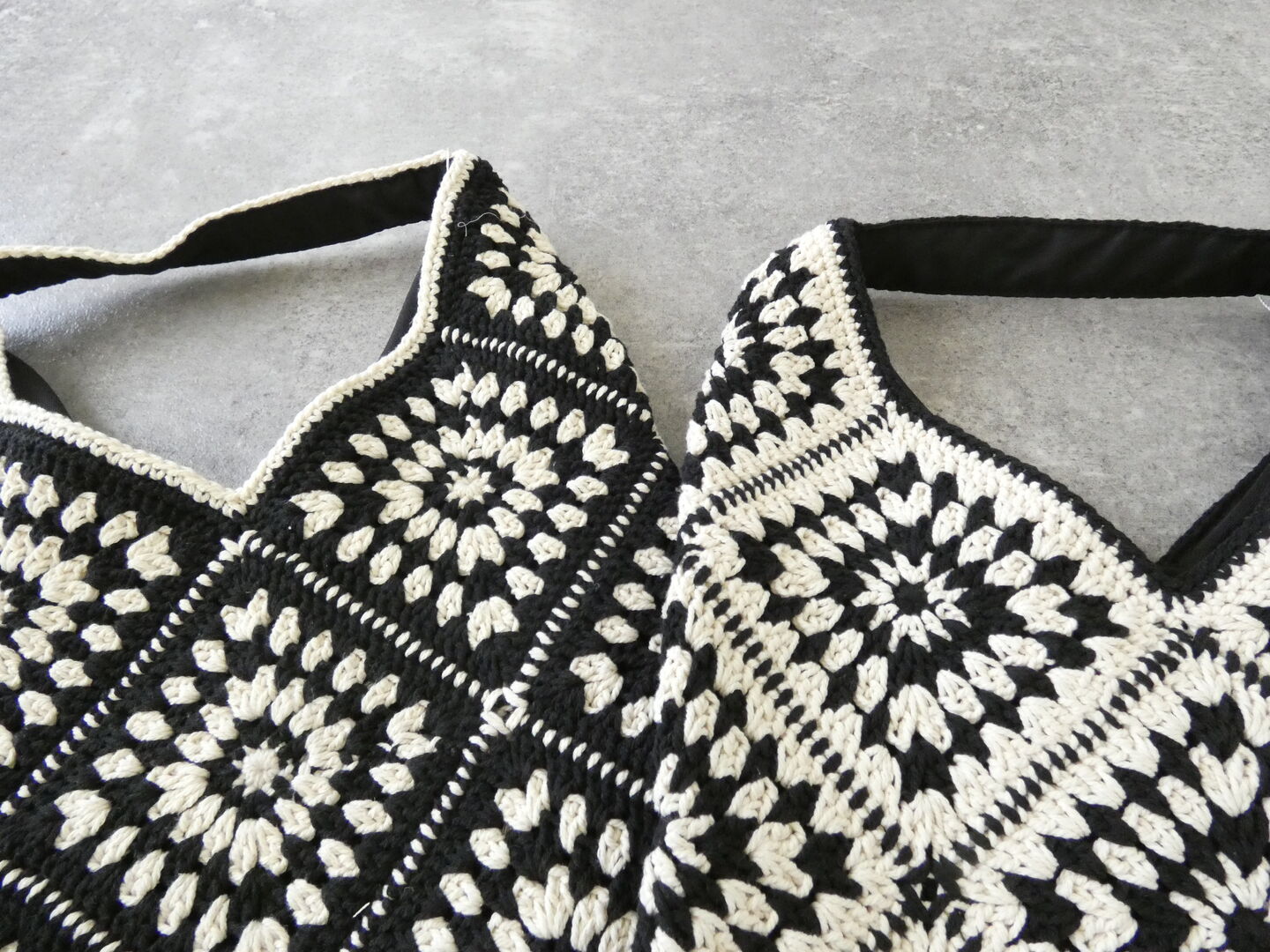 shs シンプルな装いを引き立てる モチーフ編みのワンハンドルバッグの商品画像6