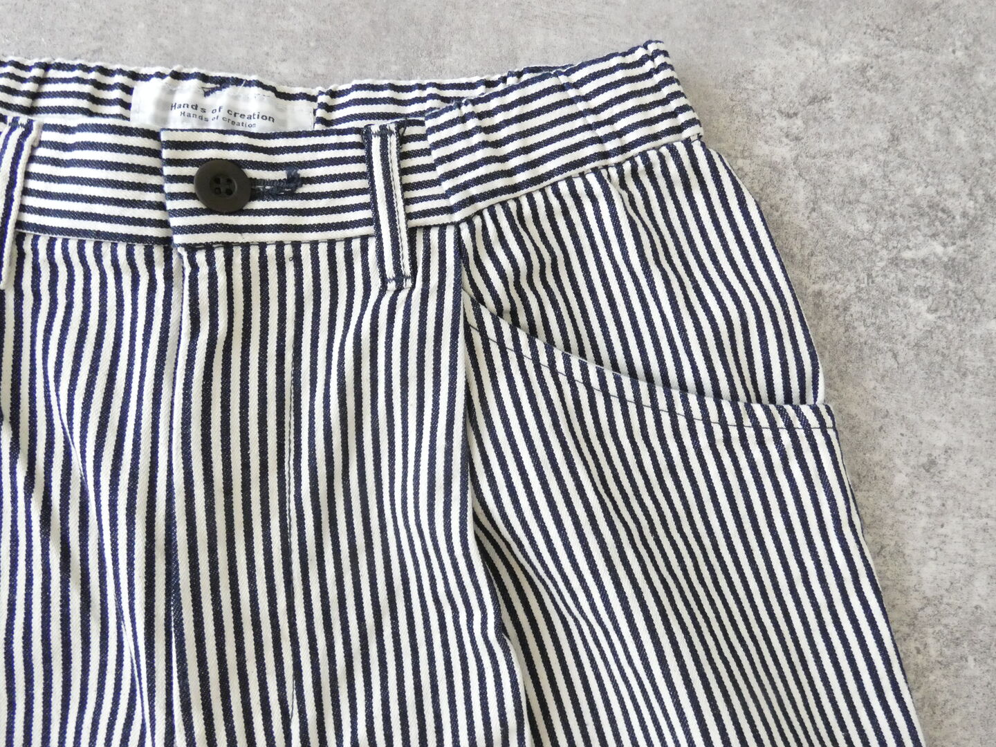 Hands of creation(ハンズオブクリエイション) ヒッコリーデニムバレルパンツの商品画像22