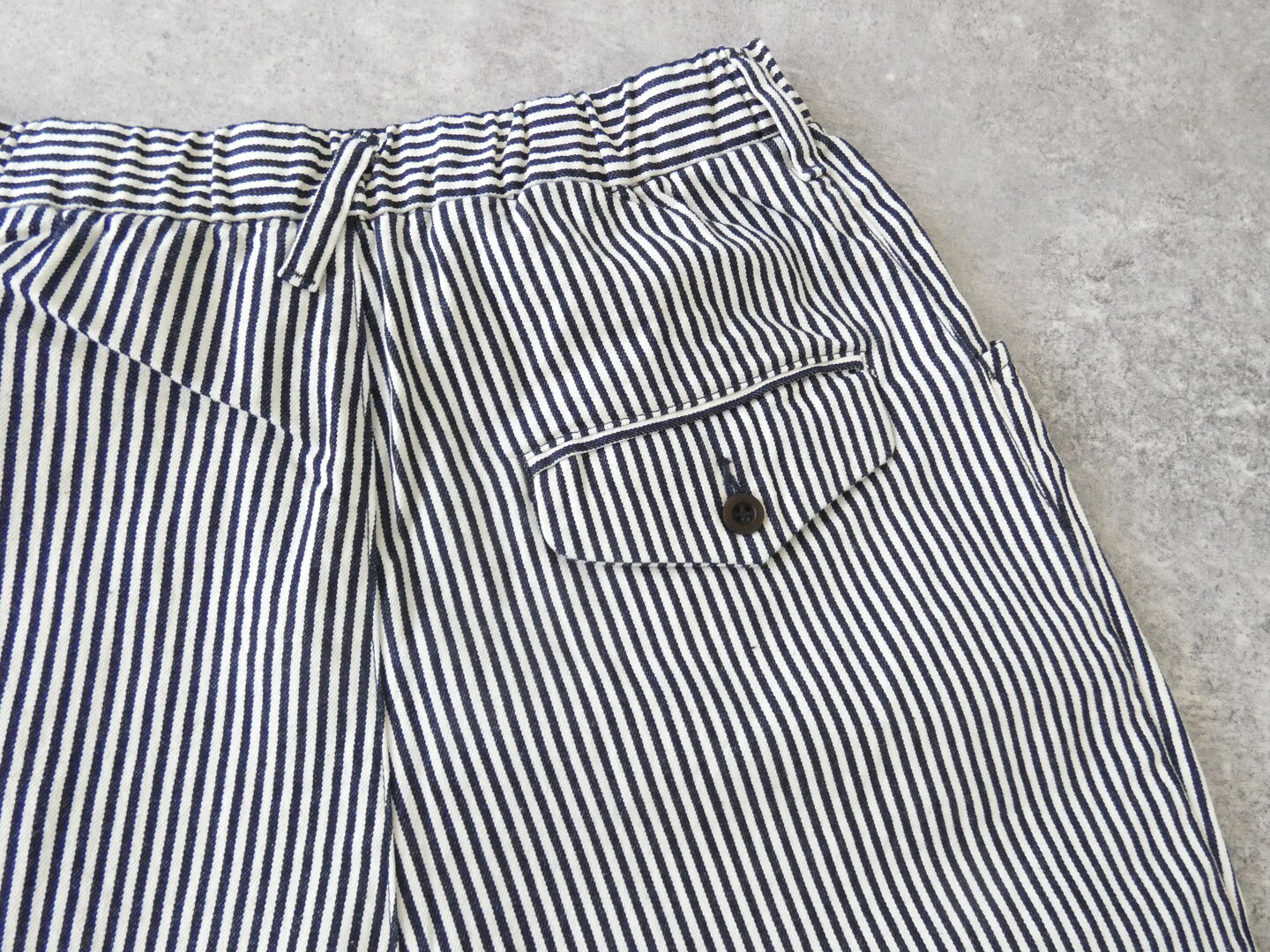 Hands of creation(ハンズオブクリエイション) ヒッコリーデニムバレルパンツの商品画像26