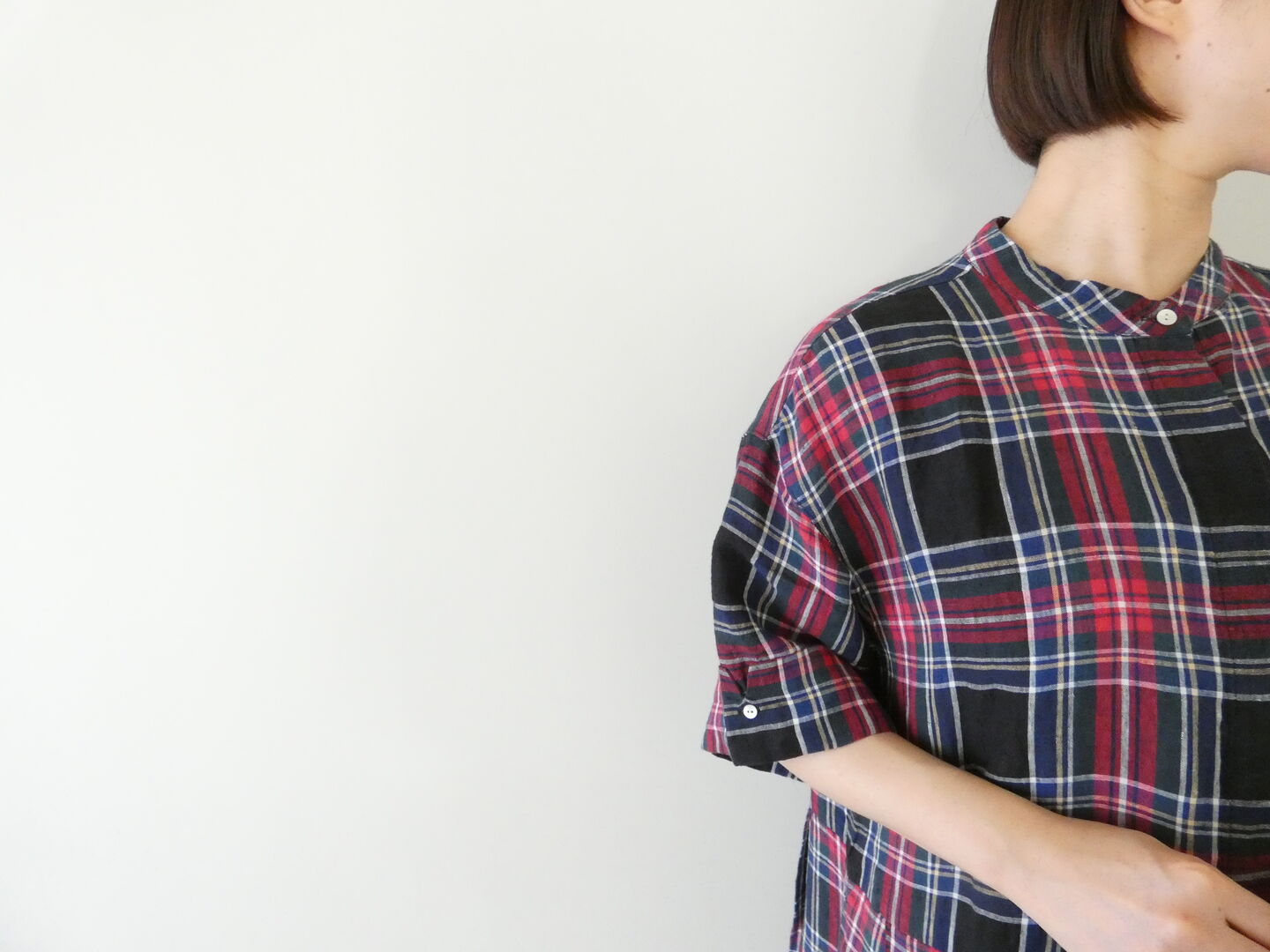 OUVERT(ウーヴェル) すてきなおとなのタータン折り返しカフスタックワンピースの商品画像4