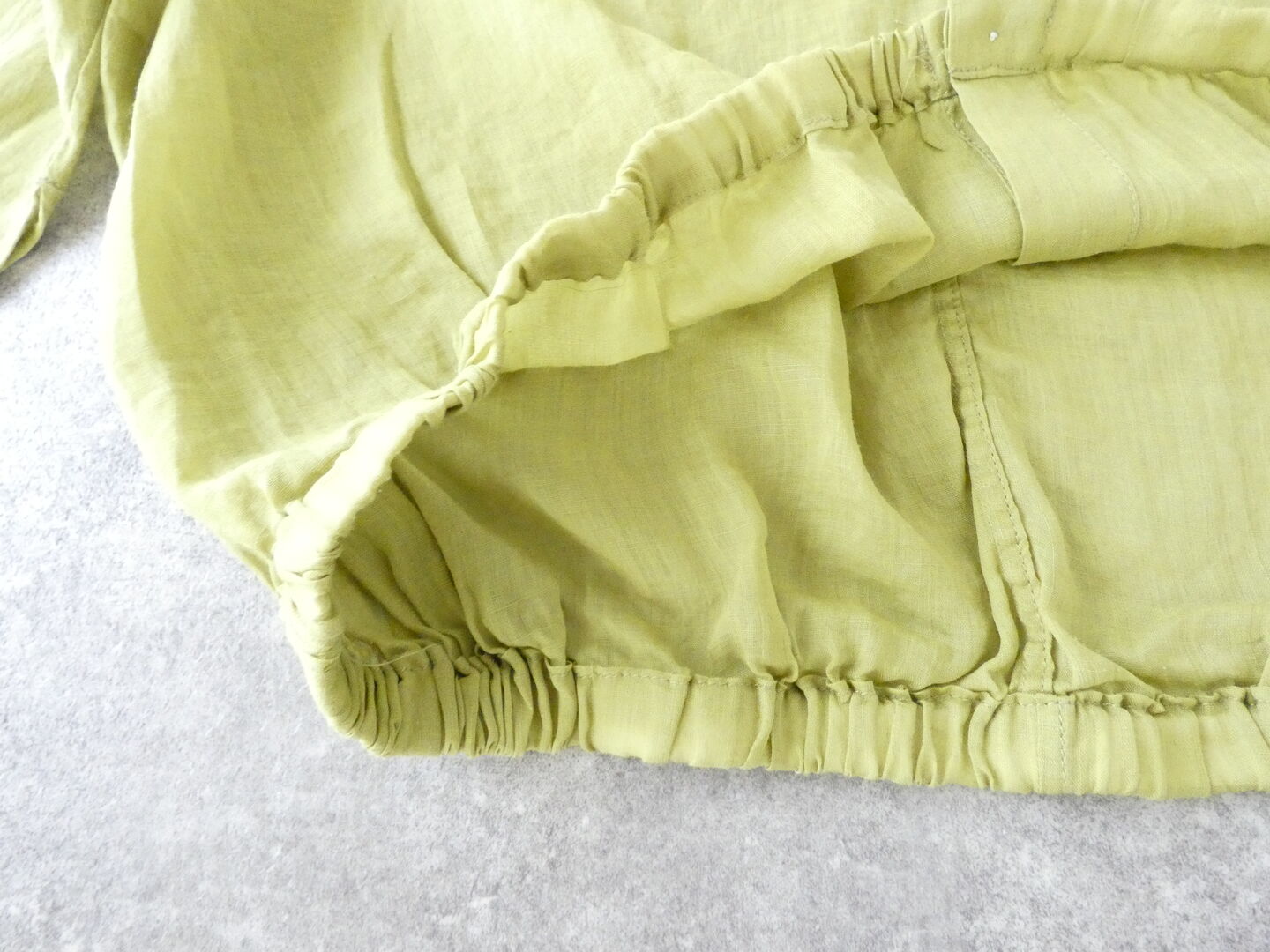 SOUFFLE シアーリネン裾ギャザーブラウスの商品画像33