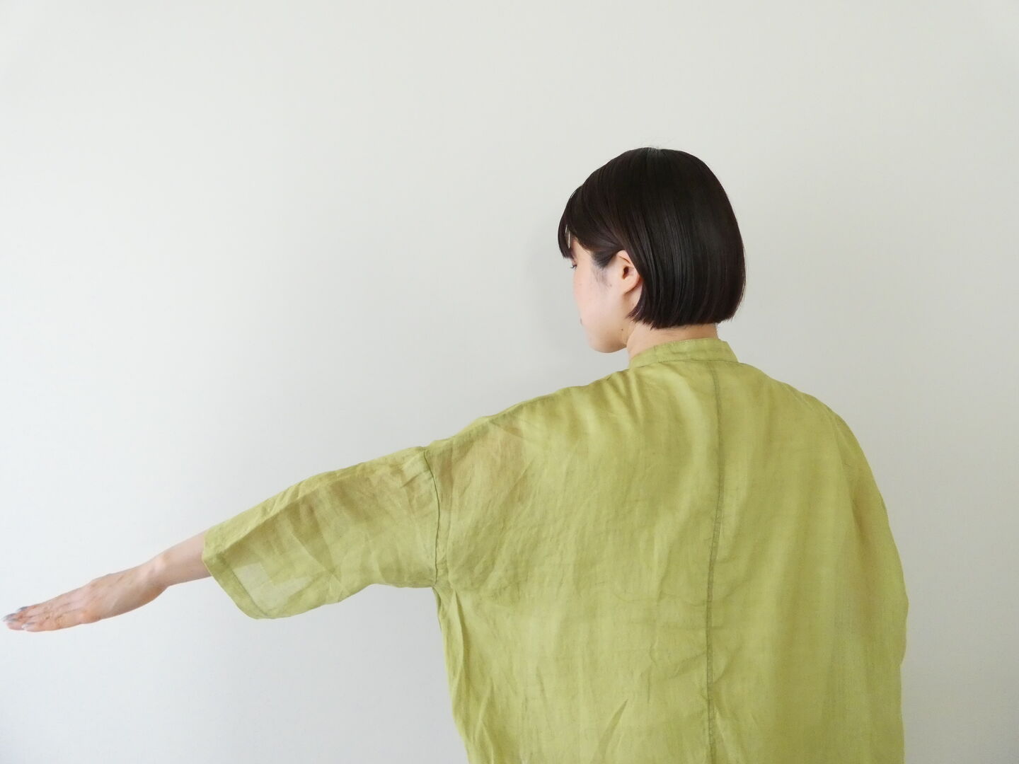 SOUFFLE シアーリネン裾ギャザーブラウスの商品画像8