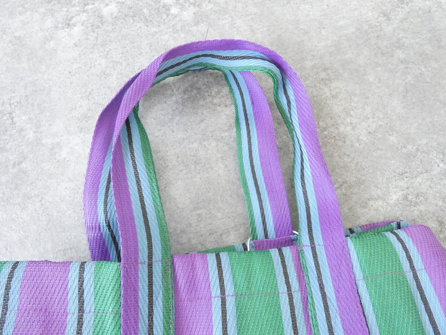 shs アウトドアシーンにもおすすめ サニーストライプのトートバッグの商品画像22