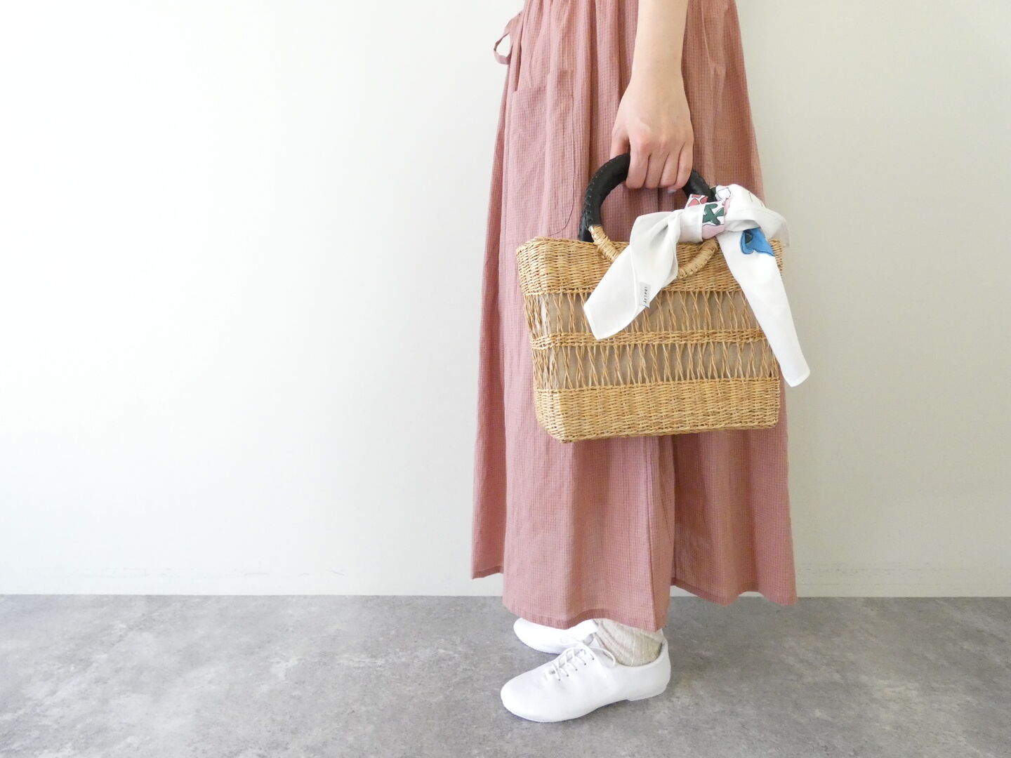 shs タペストリーでも楽しめる フラワーブーケ柄ハンカチの商品画像2